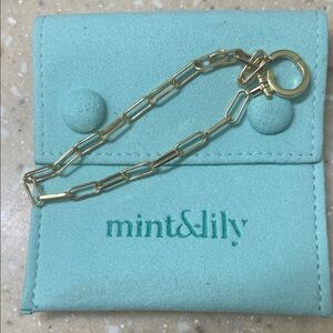 Mint & Lily Gold Link Bracelet